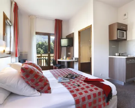Vacancéole - Grand Morillon Hotels in Morillon