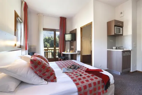 Vacancéole - Grand Morillon Hotels in Morillon