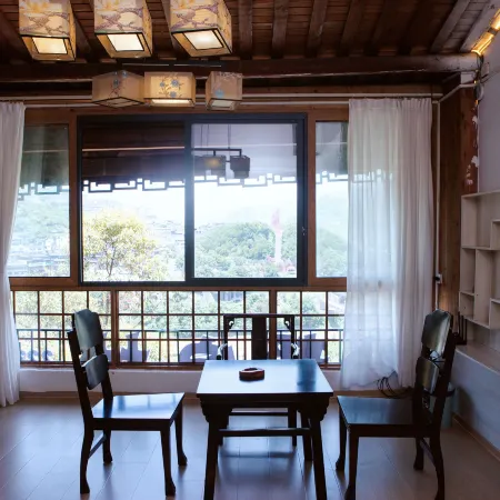 Yanbang Inn