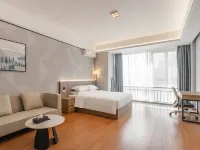 Boman Hotel (Jinan CBD Olympic West Road Branch) Hotels near Li Cheng