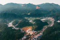 Yulongwan International Hotel (Jinzhai Tiantangzhai Branch) - Mountain view