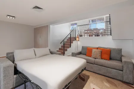 Emu Walk Apartments