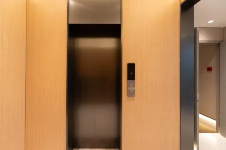 Chengan Hotel (Shanghai Zhoupu Kangqiao) Отели рядом с достопримечательностью «Shanghai Graduate School of China University of Technology»