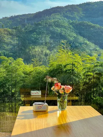 Anji Yifu Homestay (Canglong Baipu Branch) Отели рядом с достопримечательностью «Jiulongxia Scenic Area»