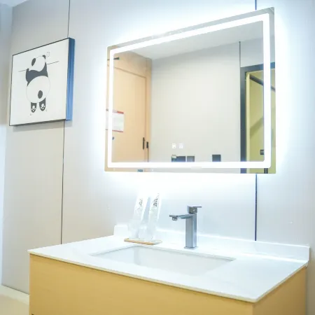 Fenbei E-Sports Hotel (Fuqing Dongbai Liqiao Special Historical Cultural Street)