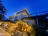 July Wild Luxury Resort · Puzhehei