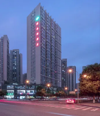 Vienna Hotel (Chongqing University Town) Hôtels à : Univerisity Town