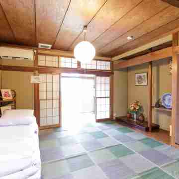 -W- Vacation Rental Rooms