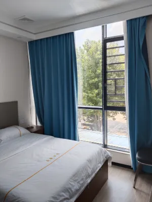 Changyi Hotel (Hengyang Railway Station)