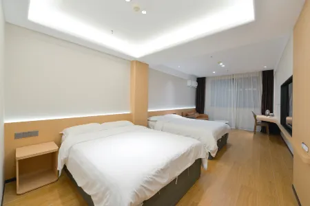 Tianhe Express Hotel (Shenyang Middle Street Forbidden City) Отели рядом с достопримечательностью «Chang'an Temple»