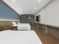YunJu Hotel (Datong Yungang Road Yungang Branch) Hotels near Datong Normal University