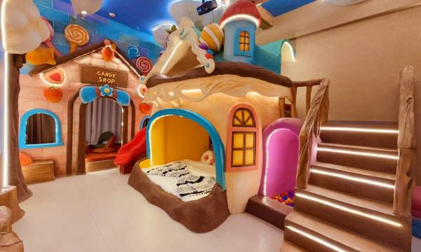 Qifentian Homestay (Harbin Central Street Baroque Style Street)