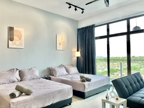 Emgrace/Near AeonTebrau/ IKEA Toppen /MountAustin