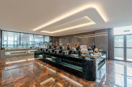 Mengya Grand Hotel (Qahar Right Rear Banner)