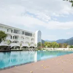 Danxia Impression .Mifeng Homestay - ที่มีสระว่ายน้ำ