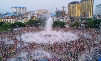 Jinghong Jingfeng Hotel