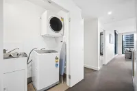 Convenient 4Br with Private Pool Close to Airport Hotel a 