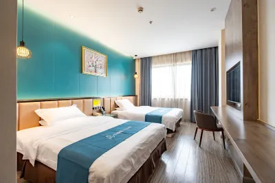 Rujia Huayi Selected Hotel (Nanjing Liuhe Fenghuangshan Park Subway Station Branch) Hotel in zona Luhe Branch， Nanjing Radio and TV University