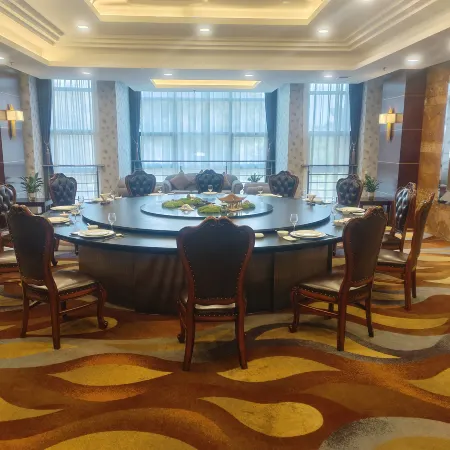 Zhenghe International Hotel