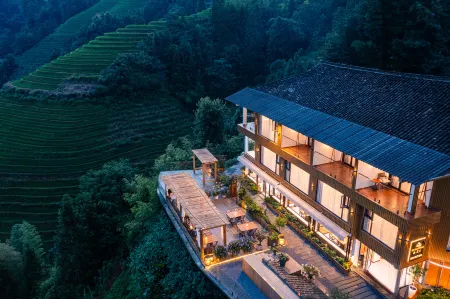 Go to see the mountain dwellers (Longji Jinkeng terraced shop) Отели рядом с достопримечательностью «Golden Buddha Peak View Point»