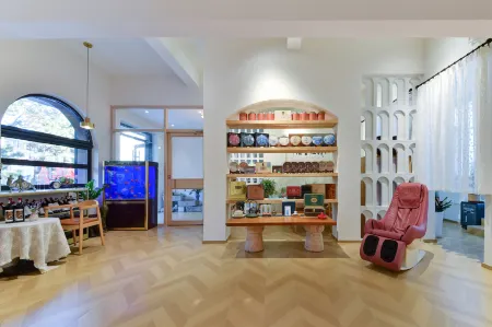 Mingyue Lodge Отели рядом с достопримечательностью «Hebei Normal University of Science & Technology (Kaifaqu Campus)»