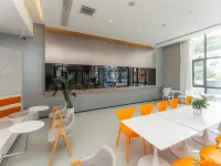 Yunju Z Youth Hotel 留壩のホテル