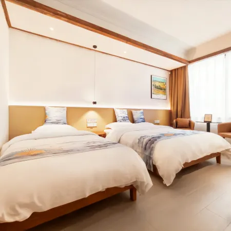 Small Backbasket INN (Zhangjiajie Tianmen Mountain Cableway Station Store)