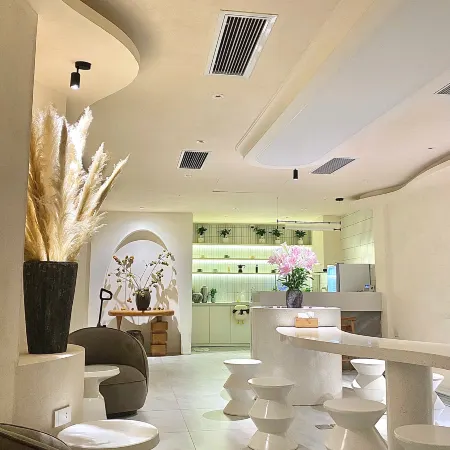 J Village Hotel - Trieu Viet Vuong Отели рядом с достопримечательностью «Центральный Цирк»