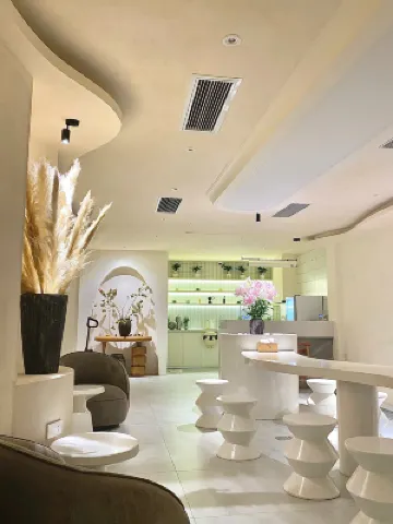 J村飯店 - 兆越王 中央馬戲團附近的飯店