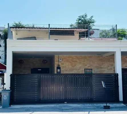 Spacious Home for Family | Wide Balcony with BBQ & Kids Pool | COMFY HILL