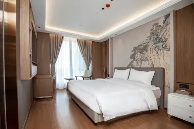 Manlan Hotel (Yingxiong South Road) Hotels near Changzhi Medical Institute