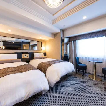 APA Hotel Tokyo Nishikasai-Ekimae Отели рядом с достопримечательностью «Станция метро Urayasu »