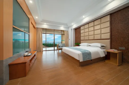 GEM Hotel (Dongfang Haitang Park)