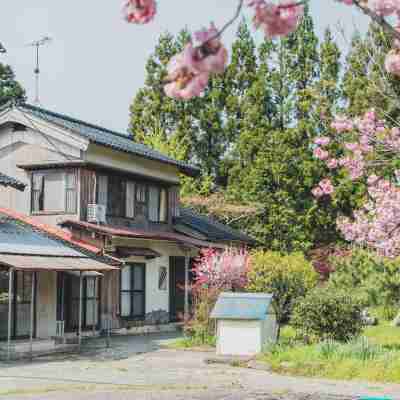 AKOYATO 佐渡古民家一棟貸切 Active Art Hotel 日本庭園とアート Hotel Exterior