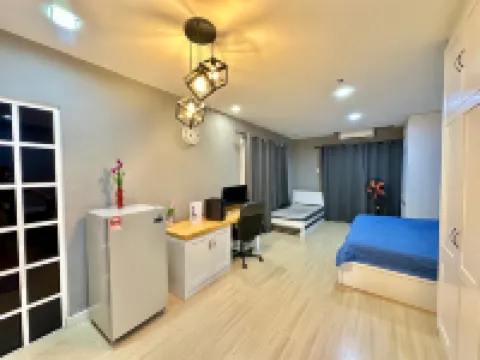 Champs Elysees King Studio + Corner Sunset View Hotels in Kampar