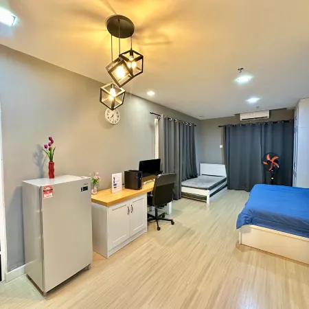 Champs Elysees King Studio + Corner Sunset View Отели в г. Кампар