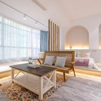 Juruo Boutique Homestay (Quanzhou Dongstation Branch) Hotel berhampiran Wurong Ciji Palace