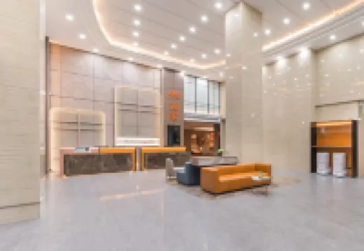 Home Inn Paibo Cloud Hotel (Weifang People's Hospital Yinquan Square Branch)