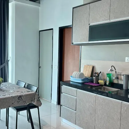 Setia Tri-Suite(1) by Homey Planet