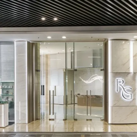 The Royal Garden Kowloon East Отели рядом с достопримечательностью «Миллениум 2»