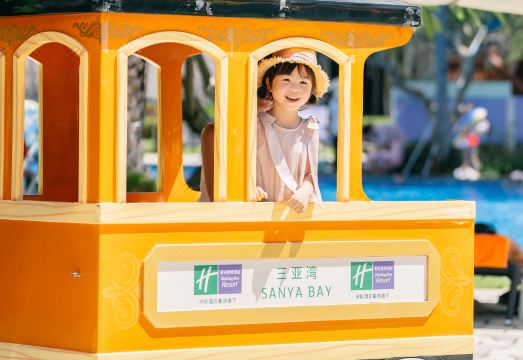 홀리데이 인 리조트 수영장