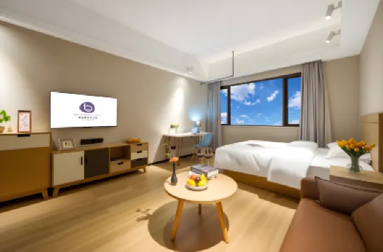 Kunming Bando Homestay (First Affiliated Hospital of Kunming Medical University Poly Center) Hotel dekat Kunming Gymnasium