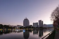 Tingyu Coast Mercure (Dali Xingsheng Bridge Erhai Park) - 마운틴 뷰