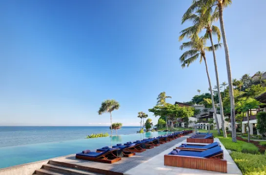 カタマラン ホテル & リゾート ロンボク