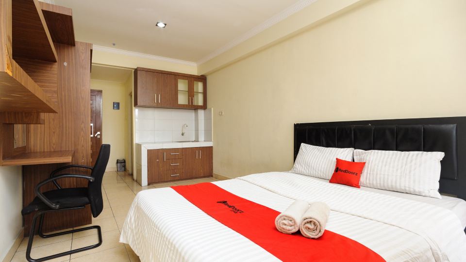 RedDoorz near GOR POPKI