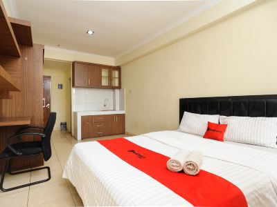 RedDoorz near GOR POPKI