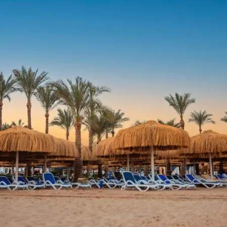 Maritim Jolie Ville Resort & Casino Отели рядом с достопримечательностью «Залив Наама»