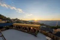Muyu Guanshan Homestay (Jingmai Mountain Ancient Tea Forest Bajiaota Manghong Tea Ancestor Tree) - Kæledyr tilladt
