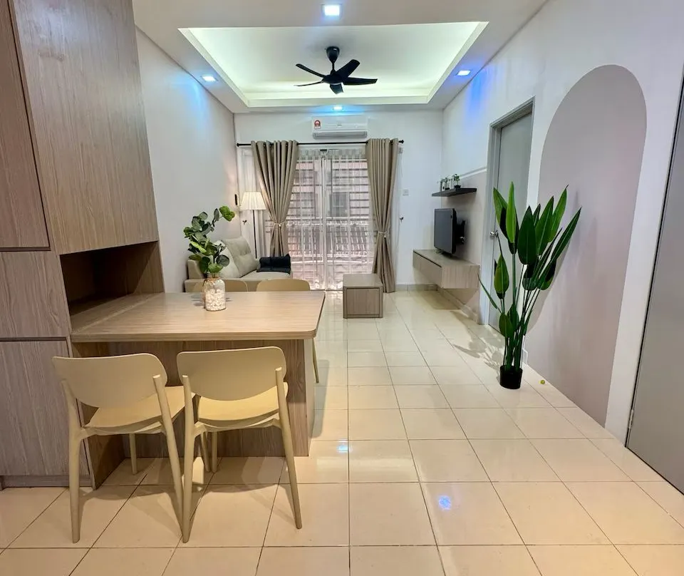Hck Homestay Near Sultan Ibrahim Stadium And Skudai Area - Johor