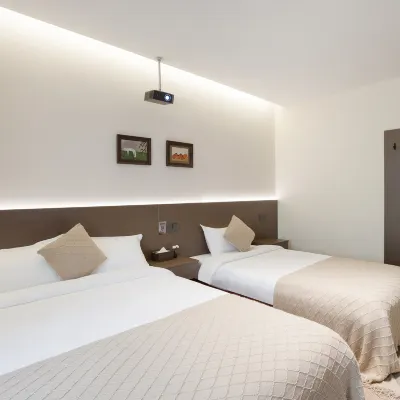 Weiguang Movie Homestay (Longmen Grottoes) Các khách sạn gần Hang đá Long Môn